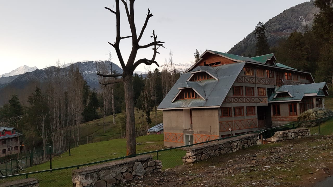 JKTDC Yatri Niwas Pahalgam